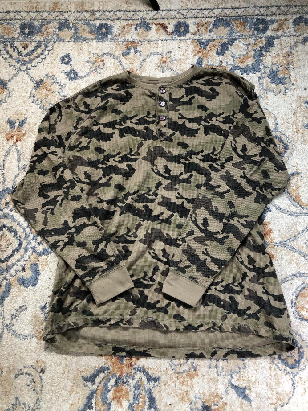 C.E. Schmidt Workwear Henley Shirt Mens XL Green Camo Long Sleeve Thermal Tee